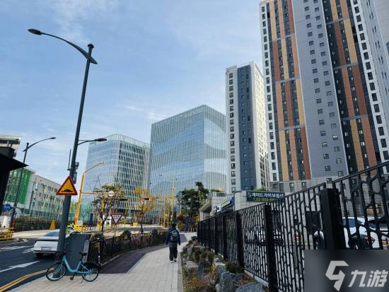 实探《红色沙漠》总部！700人填满大厦 3A野心庞大