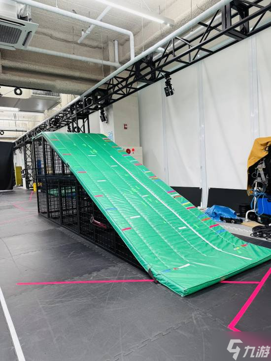 实探《红色沙漠》总部！700人填满大厦 3A野心庞大