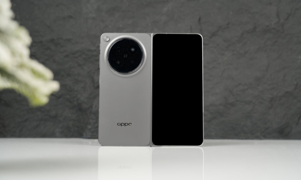 OPPO Find N6 多场景AI办公，支持最高80W超级快充