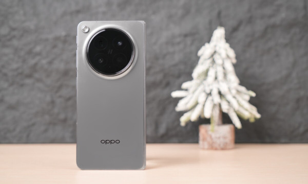OPPO Find N6真“没折”了！两大黑科技赋能久用依旧平整